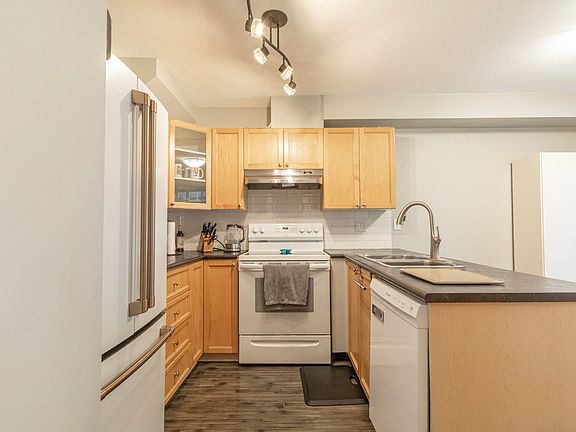 3rd image of 12099 237th St #84