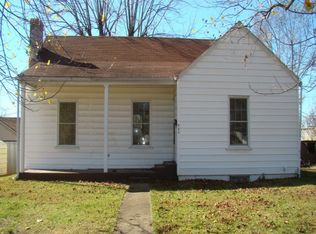 402 Garfield St, Willow Spgs, MO 65793