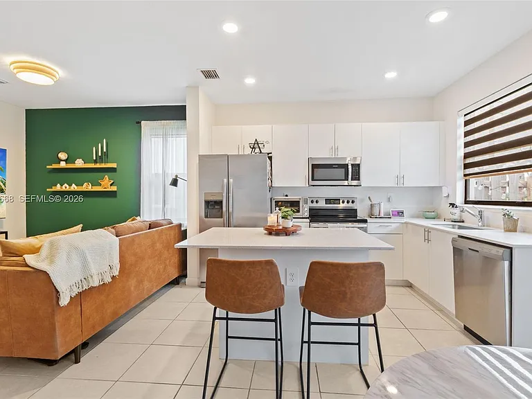11844 SW 247th Ter #11844 — Photo 8
