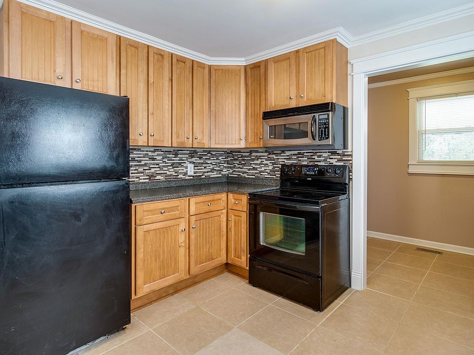 1st image of 102 Norris Dr