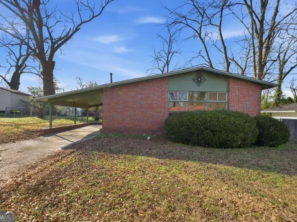 101 Pine Cir, Jonesboro, GA 30236