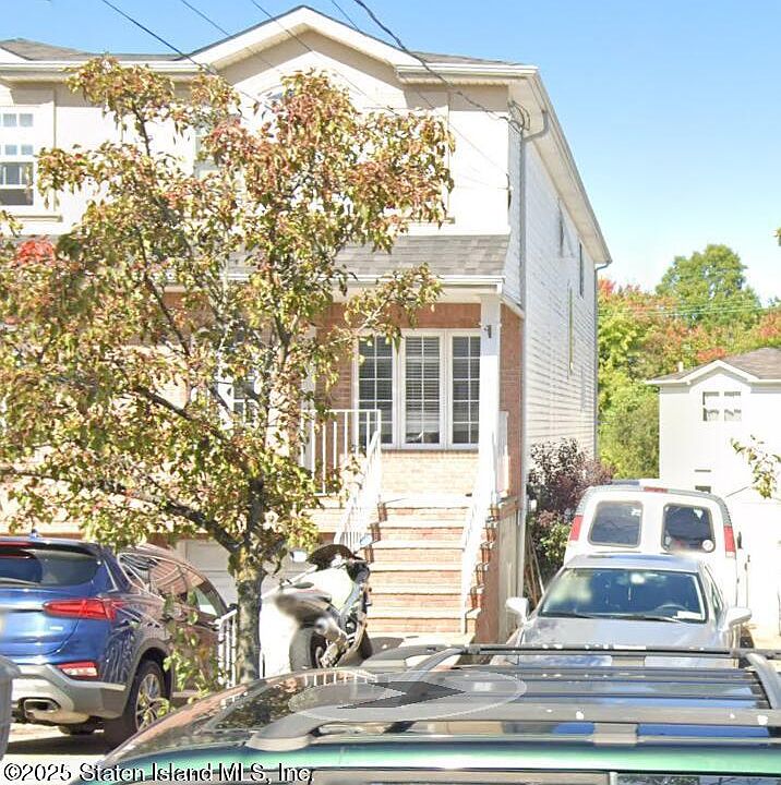 2nd image of 19 Benson St