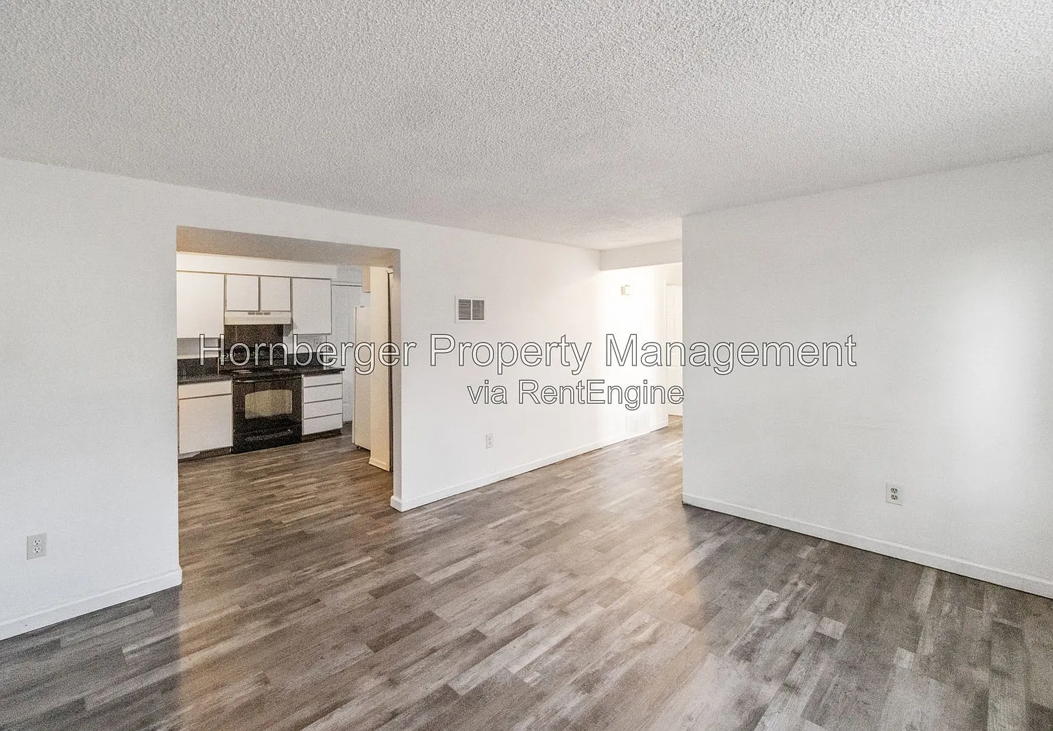2 bed, 1.0 bath, 949 sqft, $1,225 — Photo 4