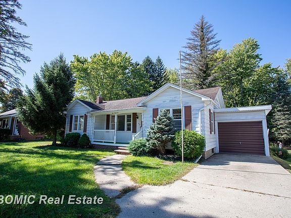 3rd image of 446 Goodrich St