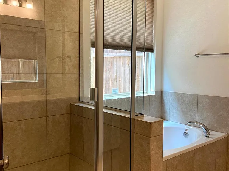 2918 Zelma Dr — Photo 26