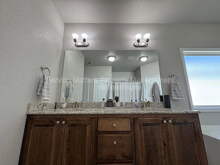 5337 Parkside Dr — Photo 20