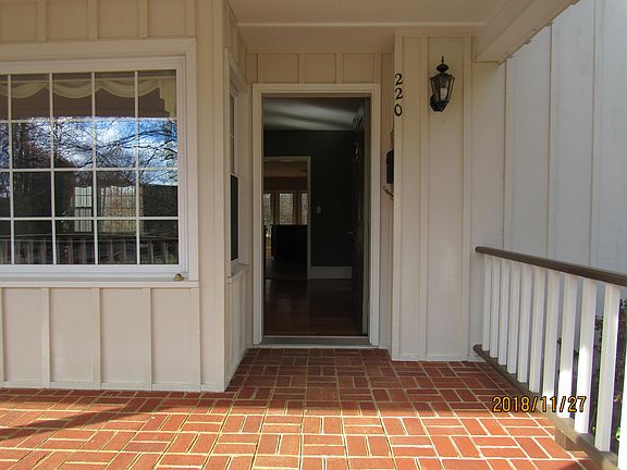 4th image of 220 Taliaferro St