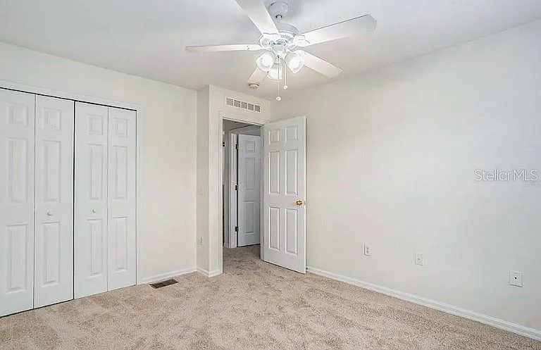 9836 Ashburn Lake Dr — Photo 15
