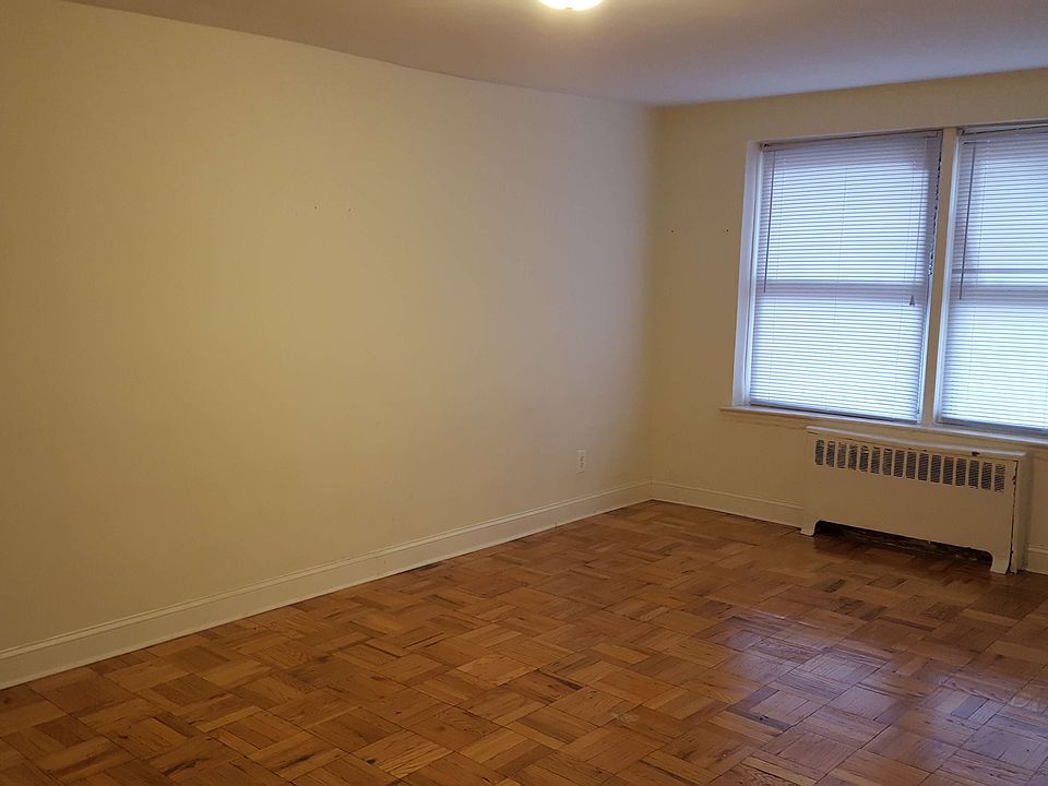 1st image of 3334 77th St APT 1E