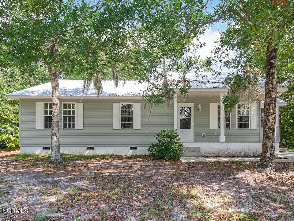 1st image of 608 W Oak Island Dr