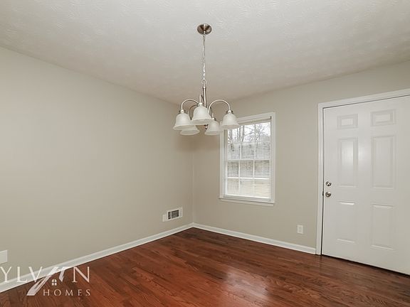 4th image of 122 Ashland Dr