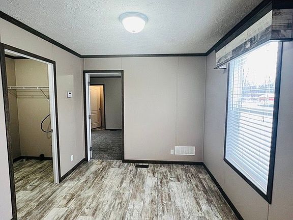 3rd image of 608 Mariwood Dr