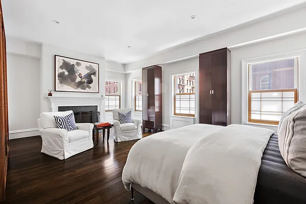 Sold by Compass | media 23