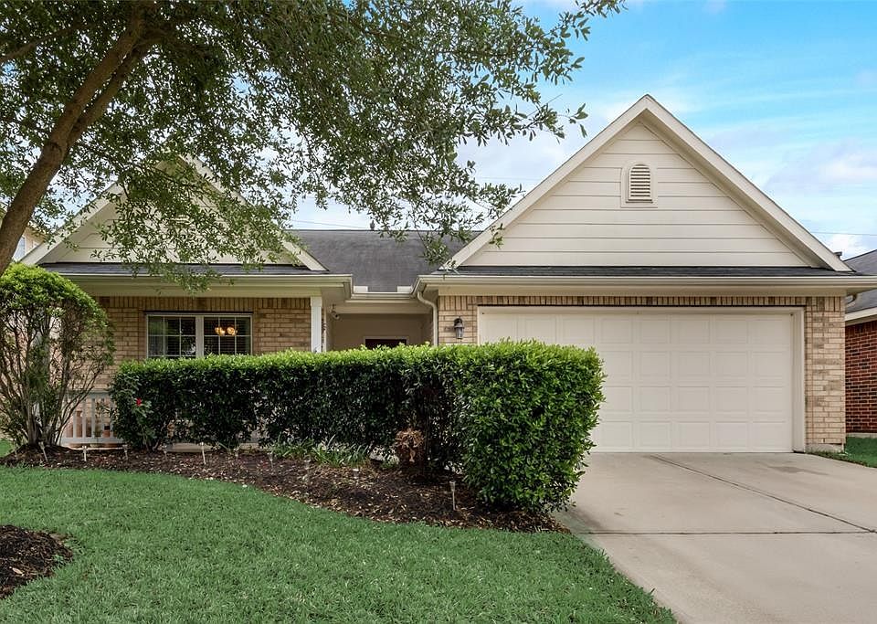 1st image of 11807 Golden Lodge Ln