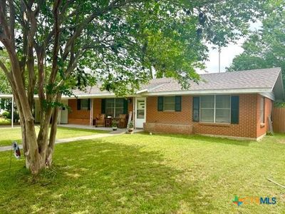 320 N Riedel St, Yorktown, TX, 78164
