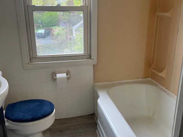 49 Gorman St #2 — Photo 5