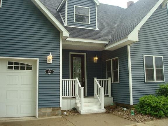 2nd image of 109 W Vine St