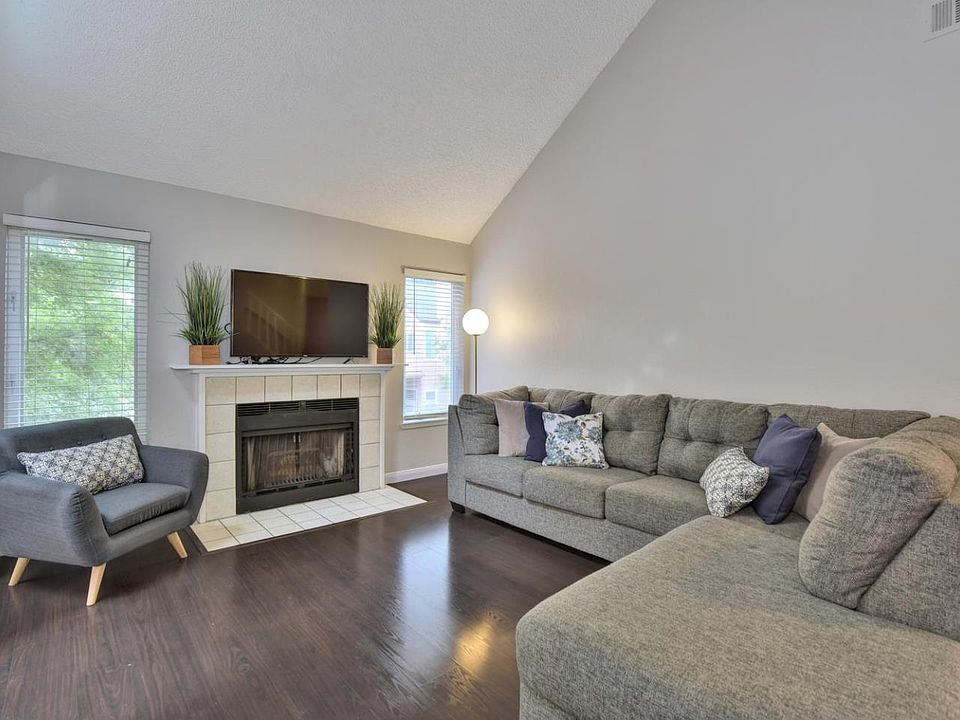 1st image of 291 Sumba Ct