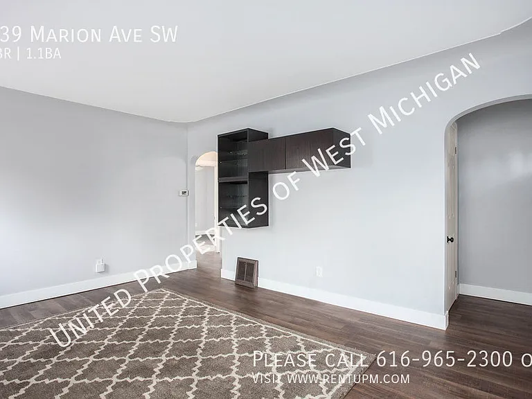 239 Marion Ave SW — Photo 5