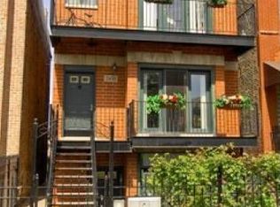 2438 W Taylor St, Chicago, IL 60612