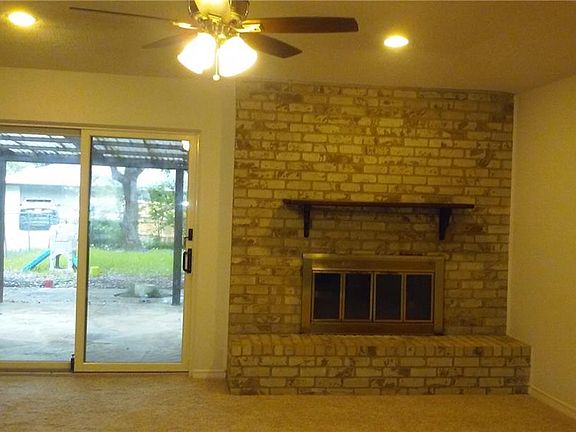 3rd image of 206 Cherry Ln