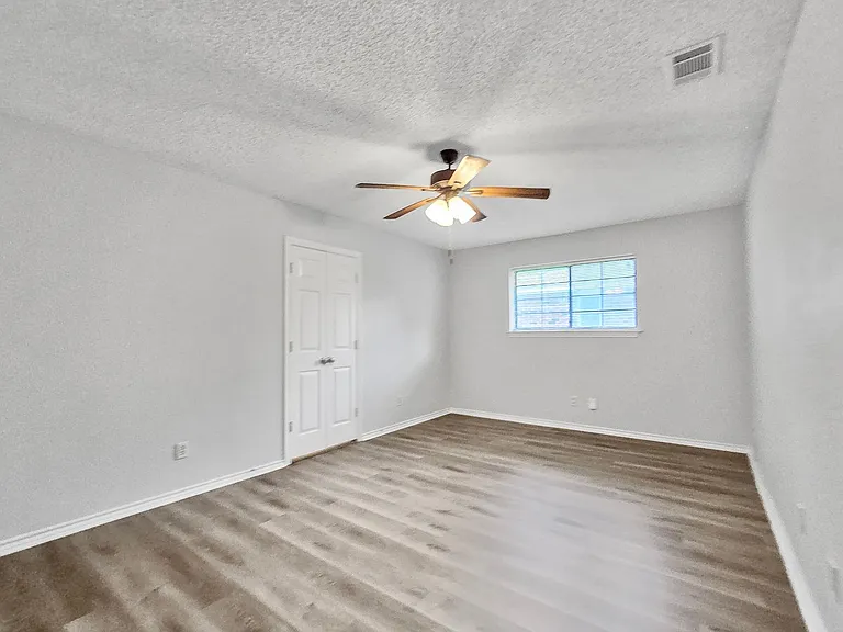 308 Floyd St — Photo 12