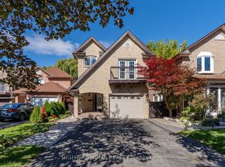 36 SW Burton Rd W, Brampton, ON L6X1M7