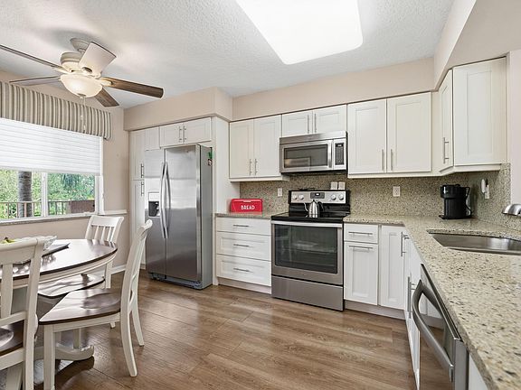 5th image of 5746 Crystal Shores Drive #307