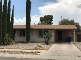 8620 E Desert Aire St, Tucson, AZ 85730