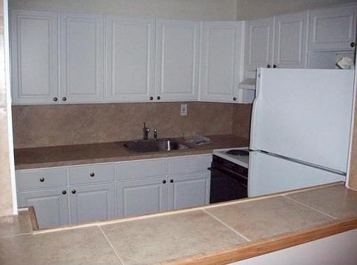 3rd image of 120 Andover E