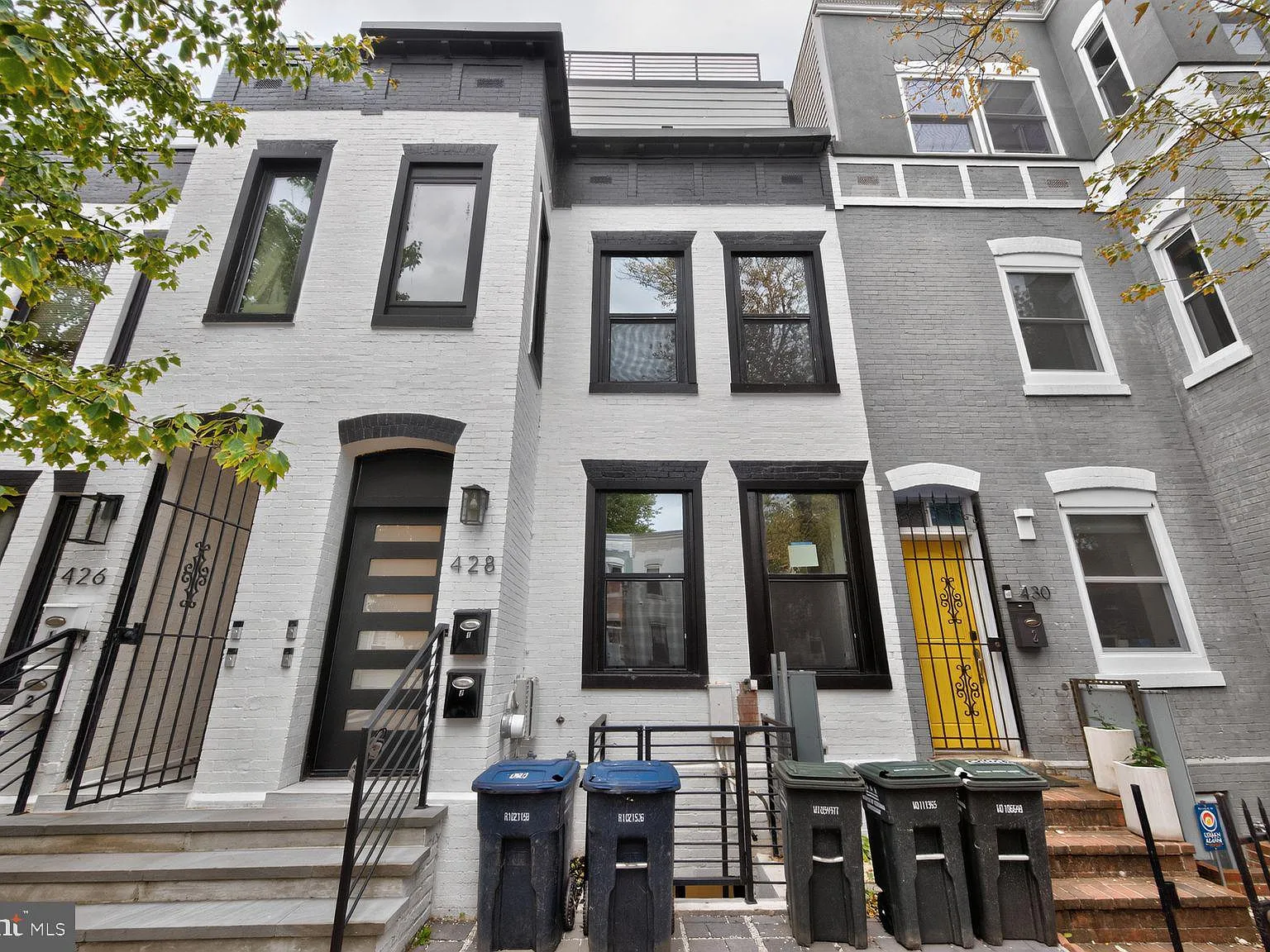 3 bed, 3.0 bath, 1707 sqft, $5,100 — Photo 3