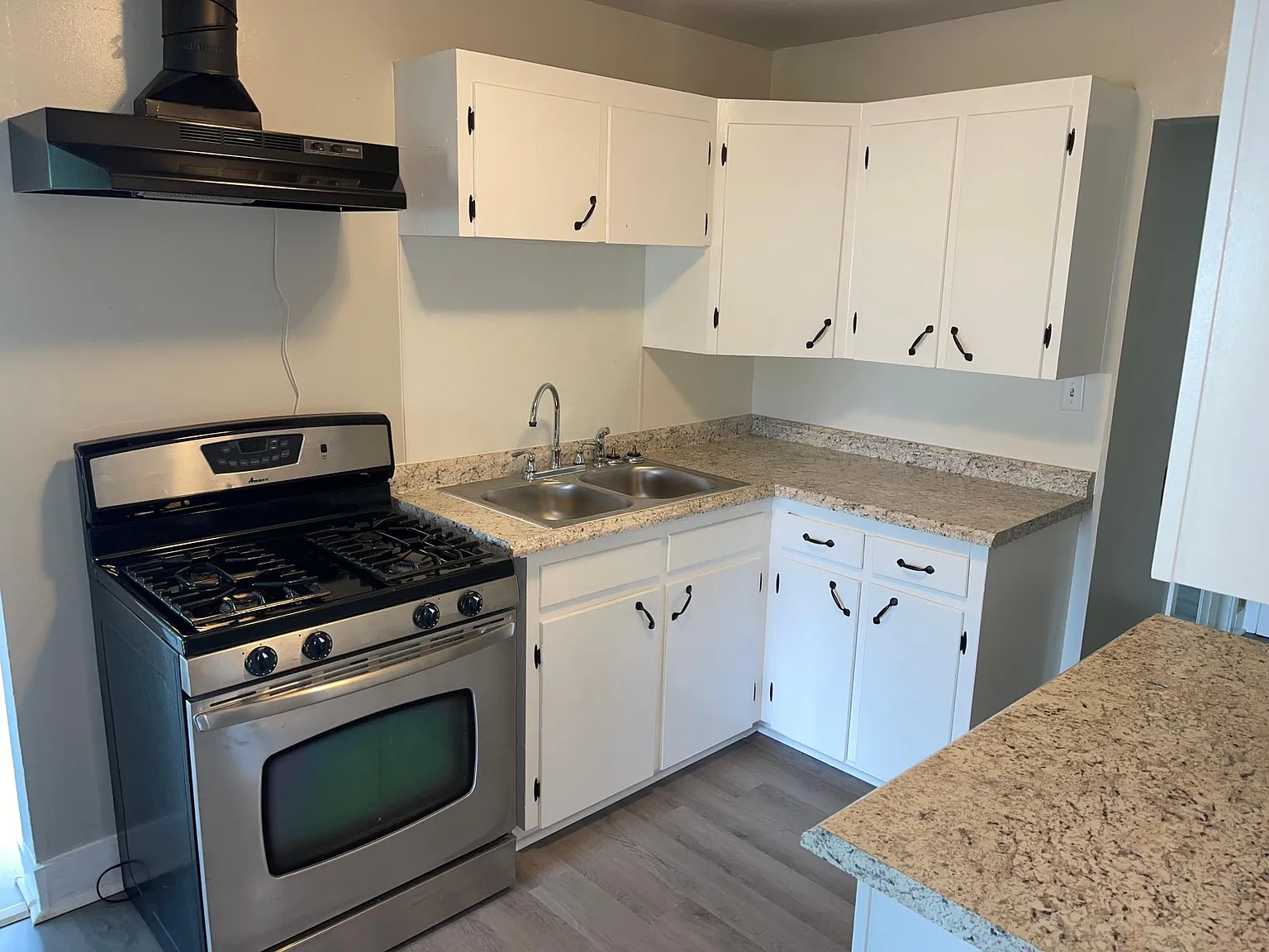 3 bed, 1444 sqft, $1,250 — Photo 3