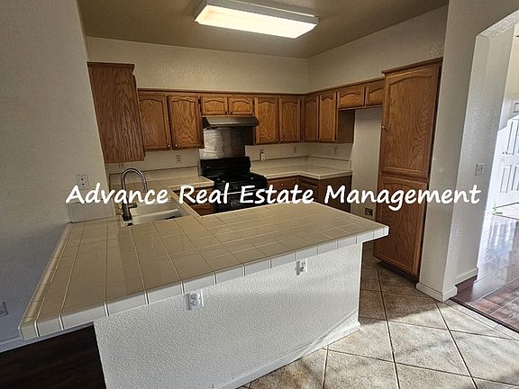 5th image of 7913 Selbome Ct