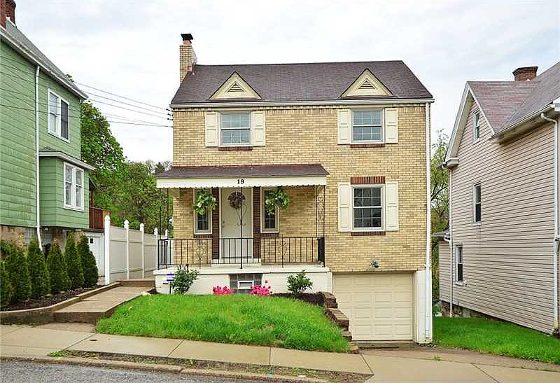 1st image of 19 E Forest Ave