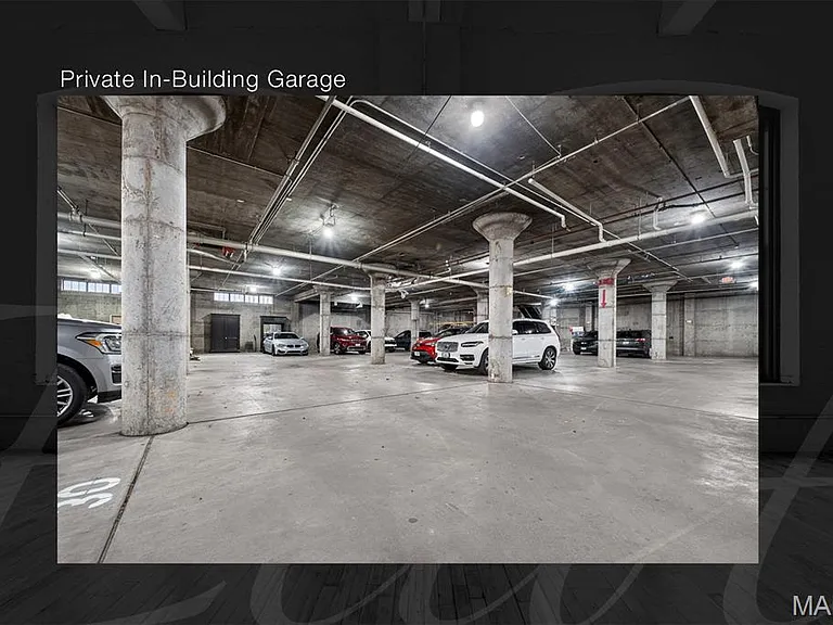2647 Locust St #2R — Photo 16