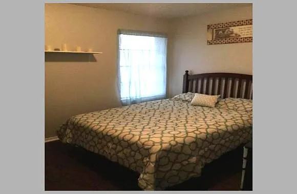 400 Raymond St #16 — Photo 11