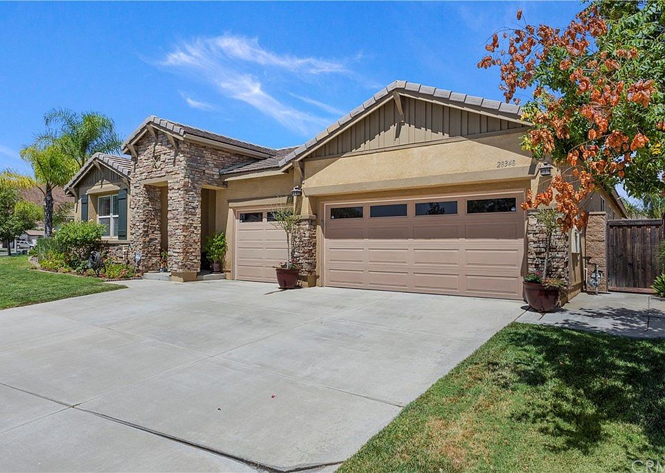 1st image of 28348 Little Lake Ct