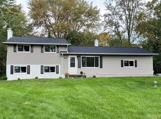 4393 Thornapple Cir, Burton, MI 48509