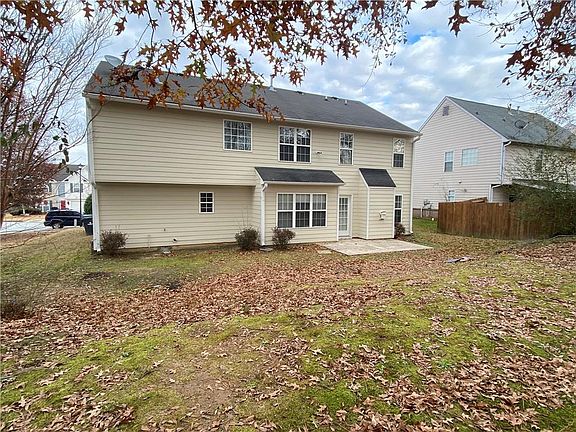 3rd image of 3237 Shady Valley Ln