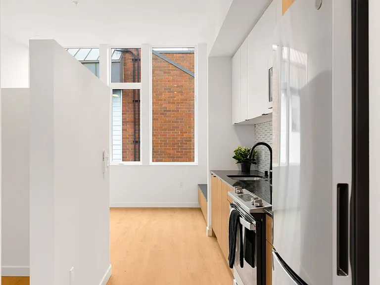 BB House — Photo 29