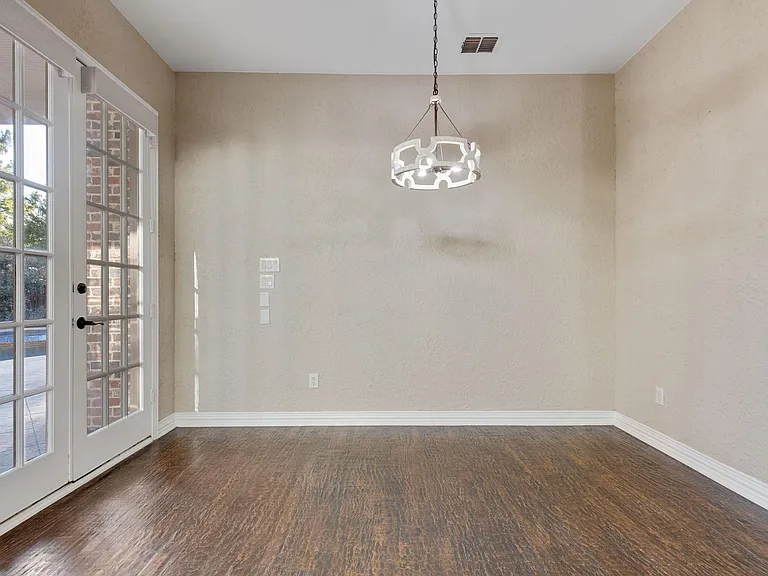 10229 Fire Ridge Dr — Photo 18