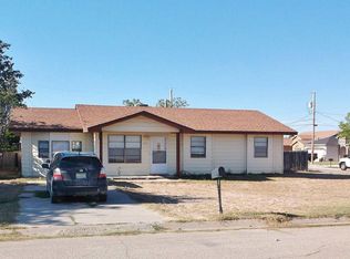414 Hamilton Pl, Carlsbad, NM 88220