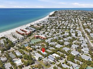5803 De Palmas Ave, Holmes Beach, FL 34217