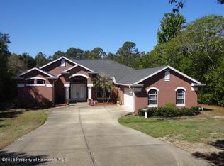 5311 Suwannee Rd, Weeki Wachee, FL 34607