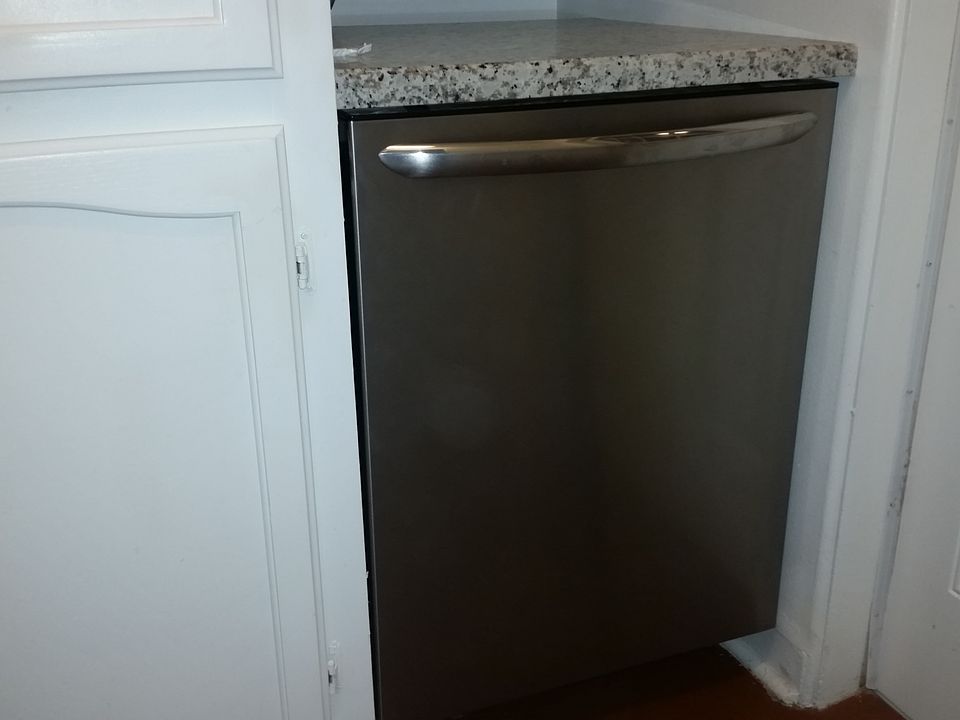 1st image of 548 N Ashland