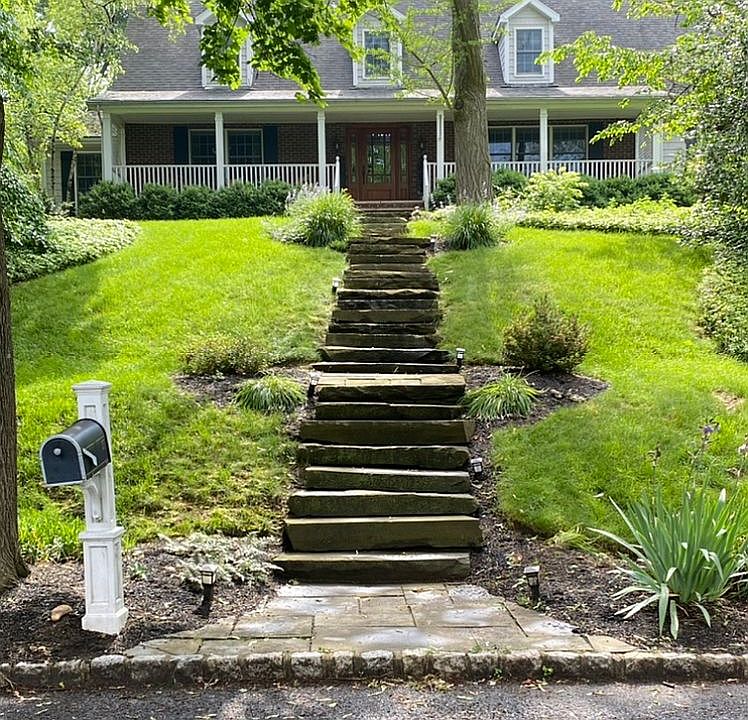 Beautiful home very private