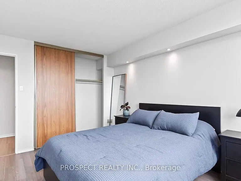 80 Antibes Dr #1201 — Photo 16