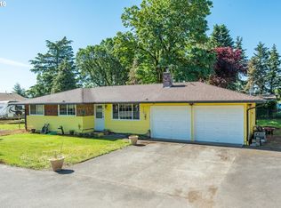 8122 SE Cox Ln, Gladstone, OR 97027