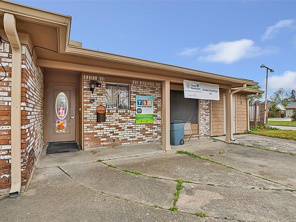 4th image of 827 Casey St