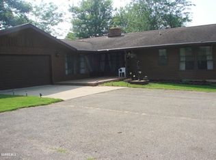 13700 W Hershey Rd, Pearl City, IL 61062